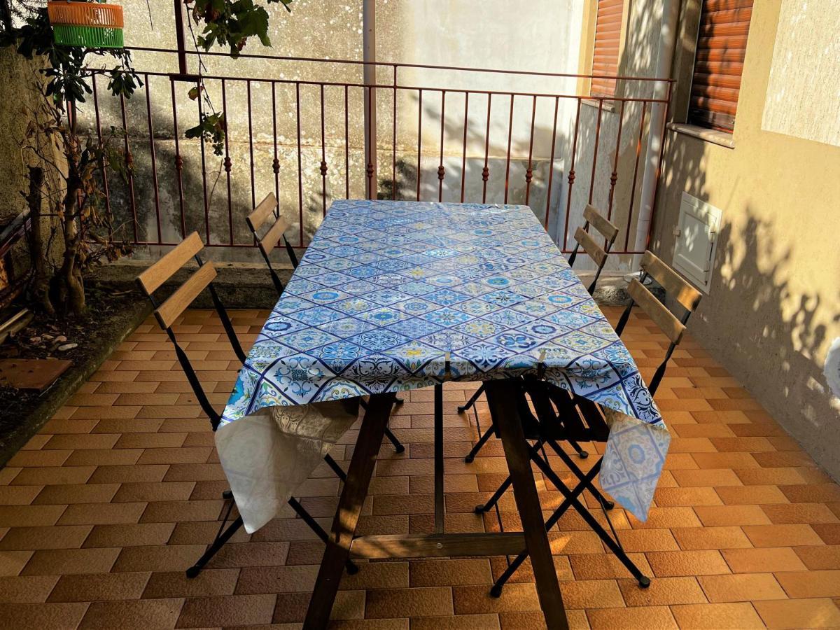 Casa Grazia Apartment Santa Teresa Di Riva Exterior photo